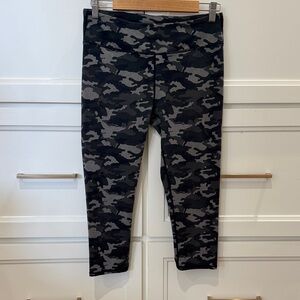 Fabletics Camo Cropped Leggings